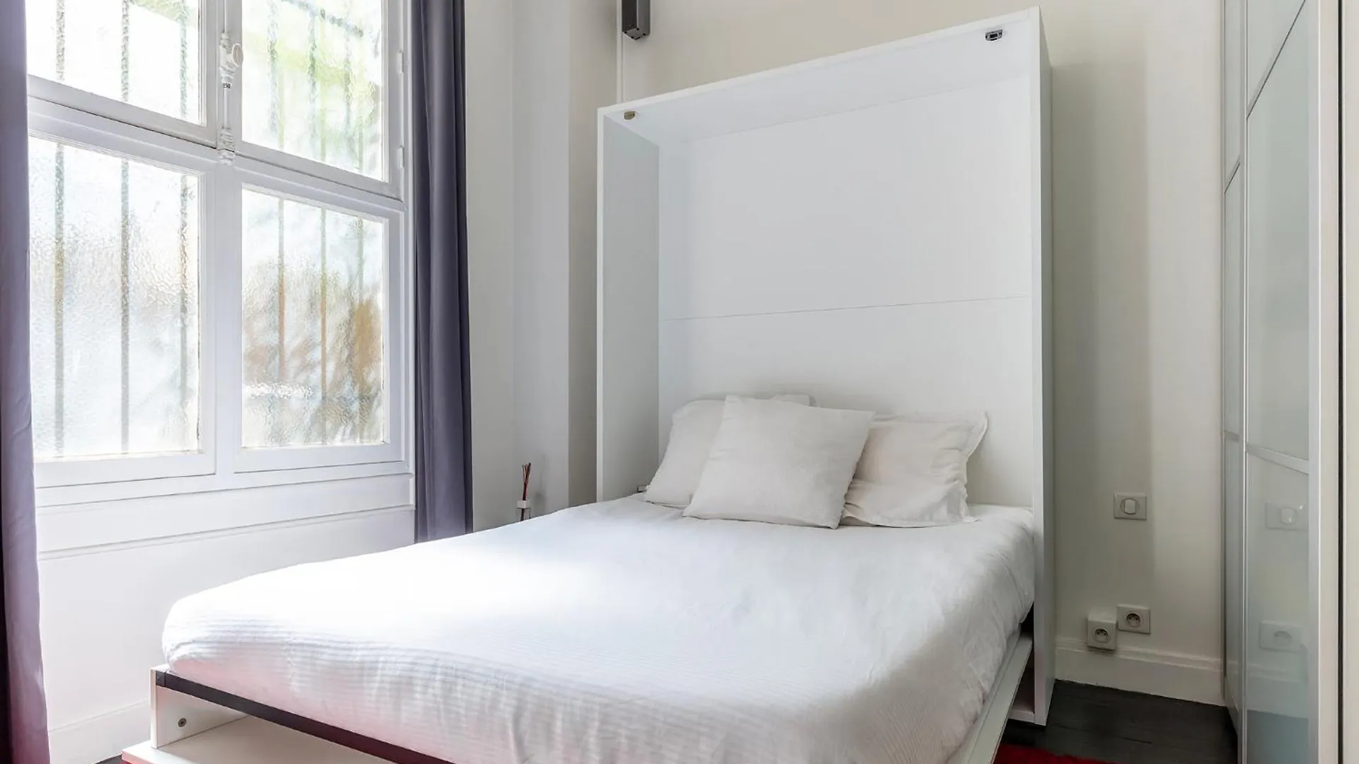 Homestay Sur Les Quais De Seine Paris